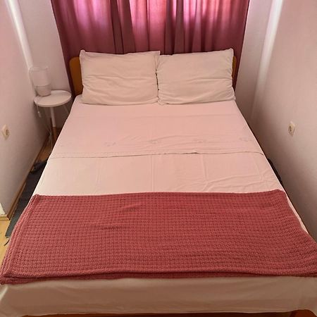 Apartmani Dekovic Primošten Eksteriør billede