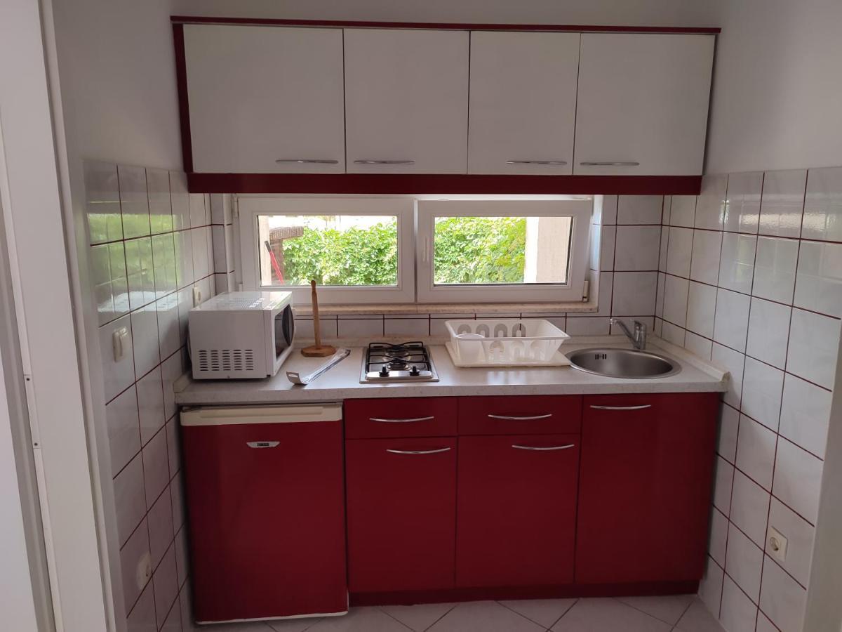 Apartmani Dekovic Primošten Eksteriør billede