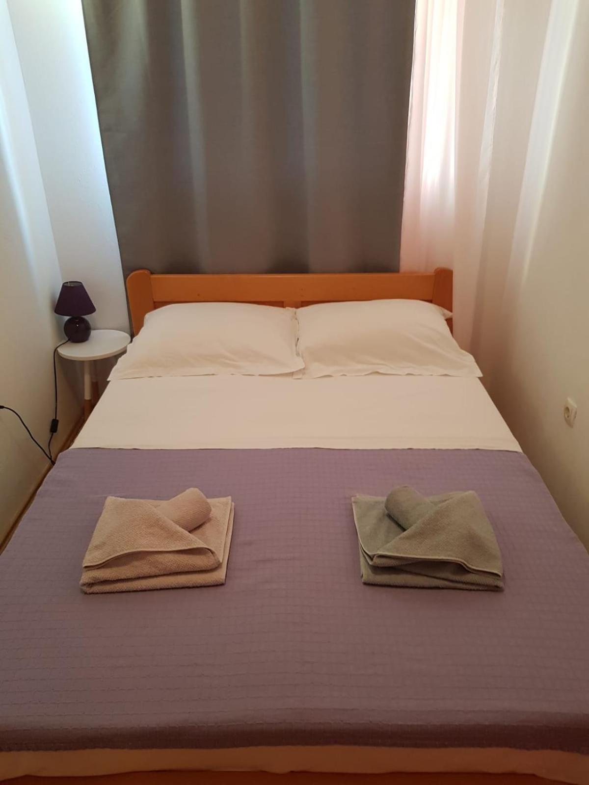 Apartmani Dekovic Primošten Eksteriør billede