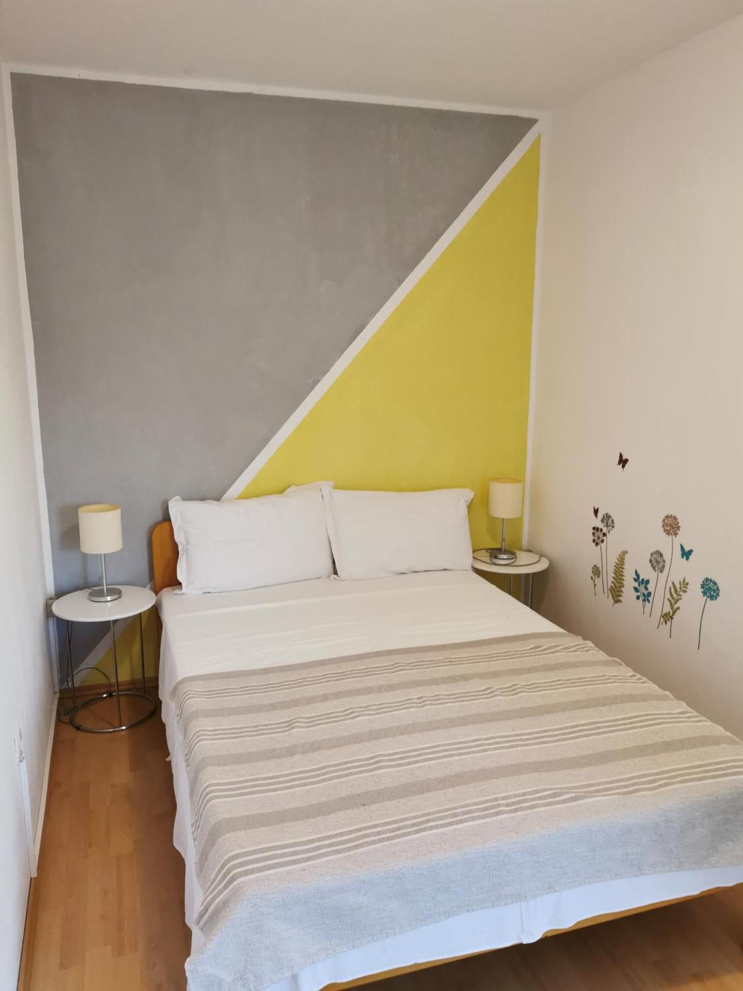 Apartmani Dekovic Primošten Værelse billede